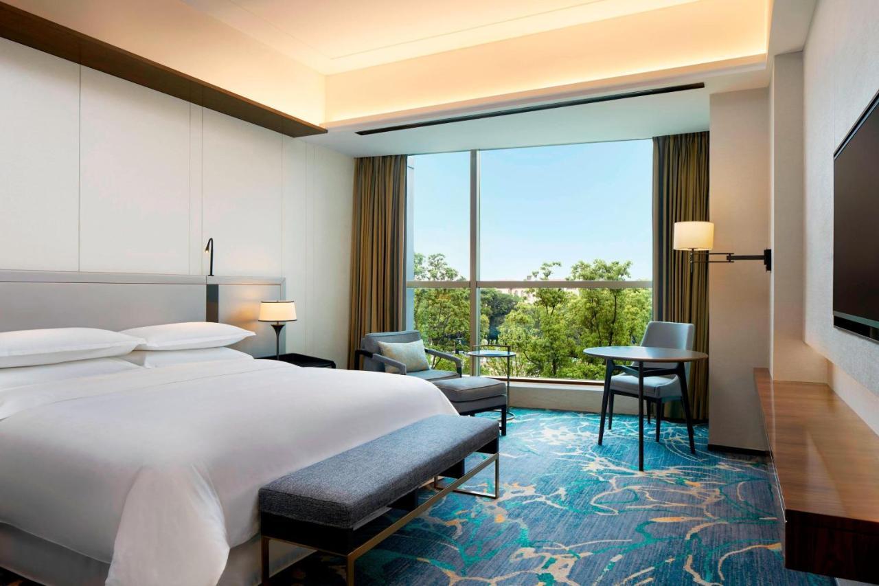 Sheraton Shanghai Chongming Hotel Bagian luar foto