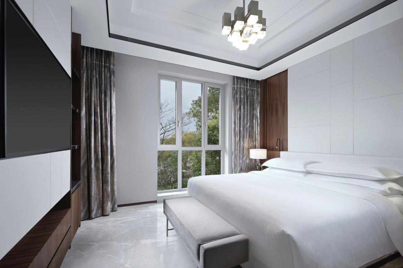 Sheraton Shanghai Chongming Hotel Bagian luar foto
