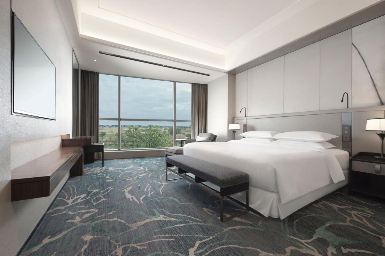 Sheraton Shanghai Chongming Hotel Bagian luar foto